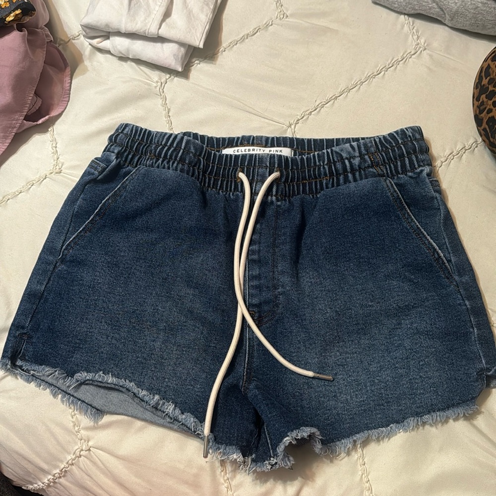 Celebrity pink short zize medium
